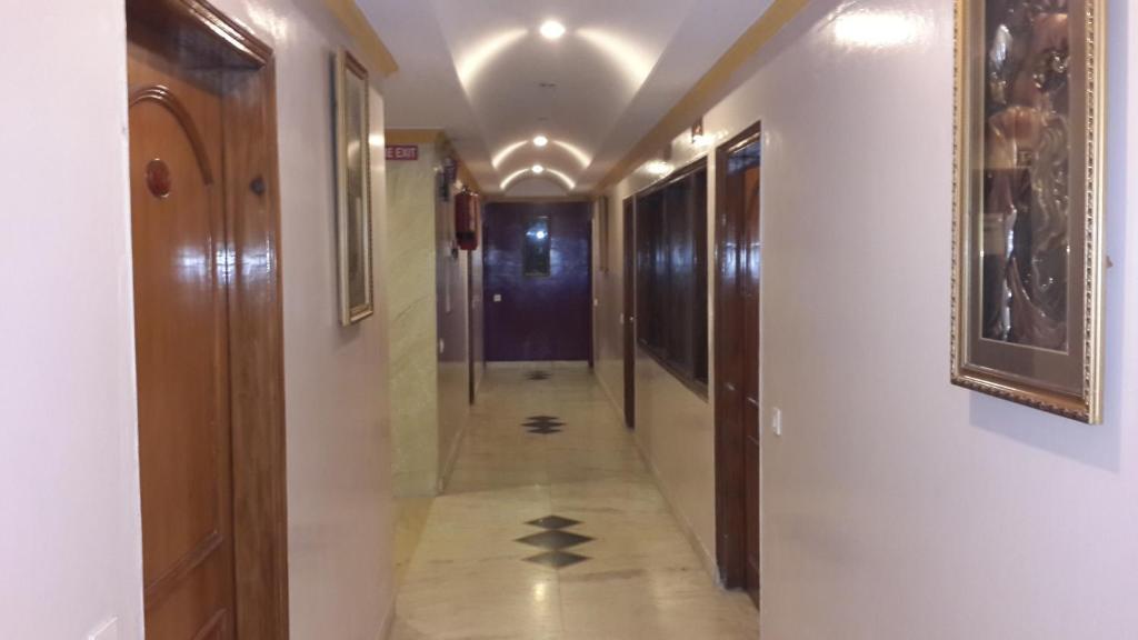 Hotel Vishal Residency, Mahipalpur Near Igi Delhi Airport Нью-Дели Экстерьер фото